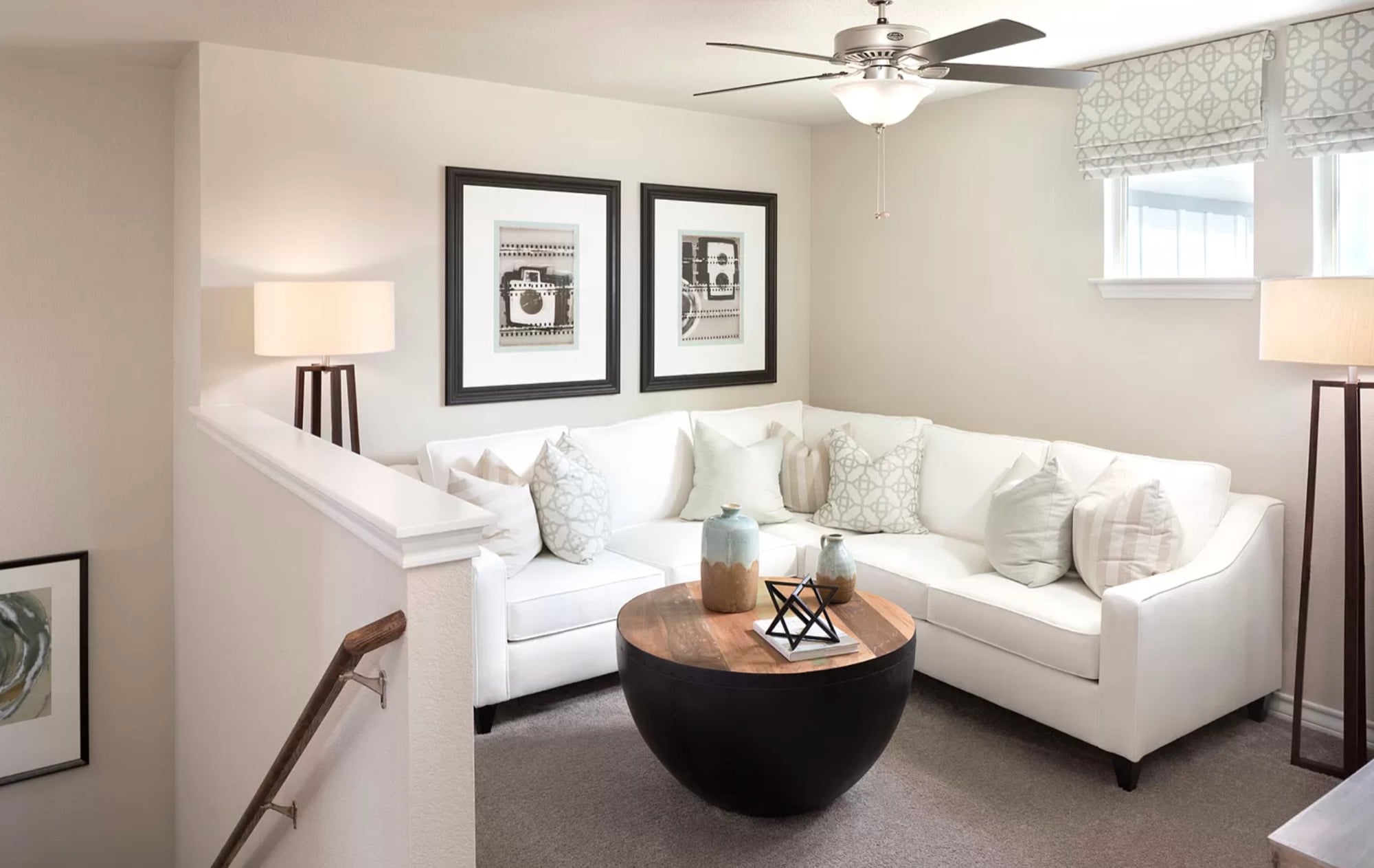 Upstairs game room at Caballo Blanco with a sectional sofa